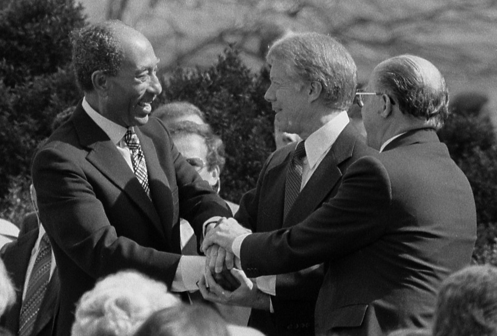 Foto Anwar Sadat, Jimmy Carter dan Yitzhak Rabin.